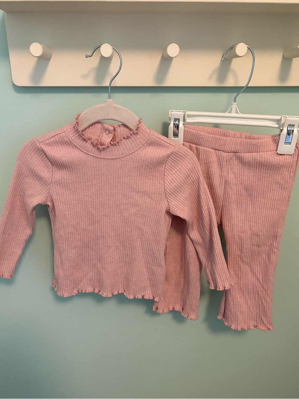 Old Navy Ribbed Pink Girls Two-Piece Set